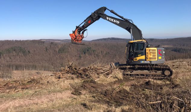 Bagger Volvo ECR235CL