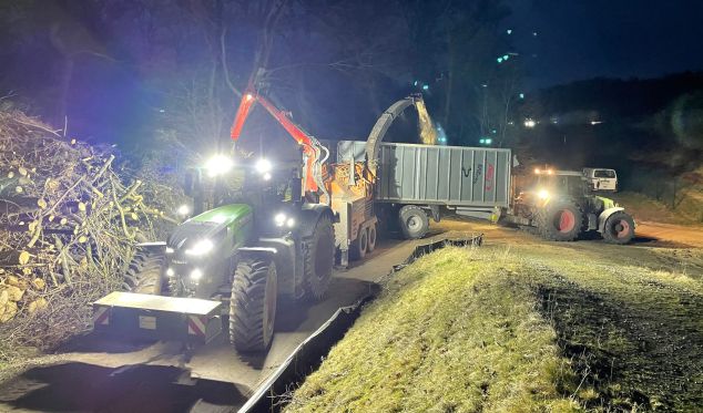 Hack-Nachteinsatz auf der Baustelle