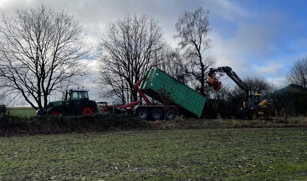 Baumfällung mit Baumschere Westtec C350