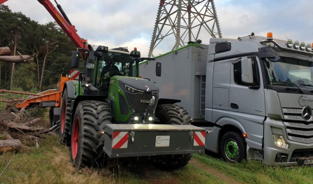 Holzhacken mit Doppstadt Hacker